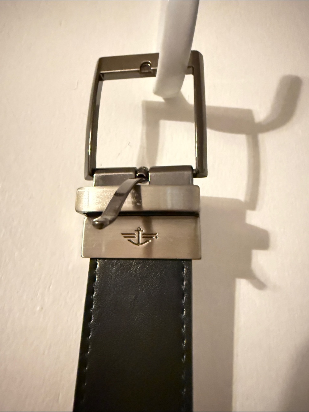 Men’s Dockers Black  size 46 Leather Belt with Silver Buckle